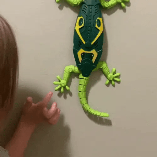 Wall Climbing Lizard Robot